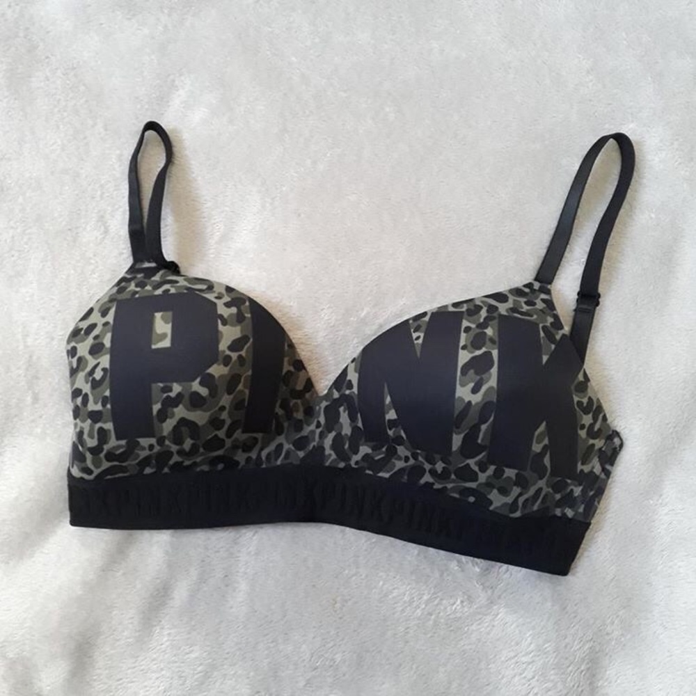 Pink Victoria Secret Wear Everywhere lightly Lined